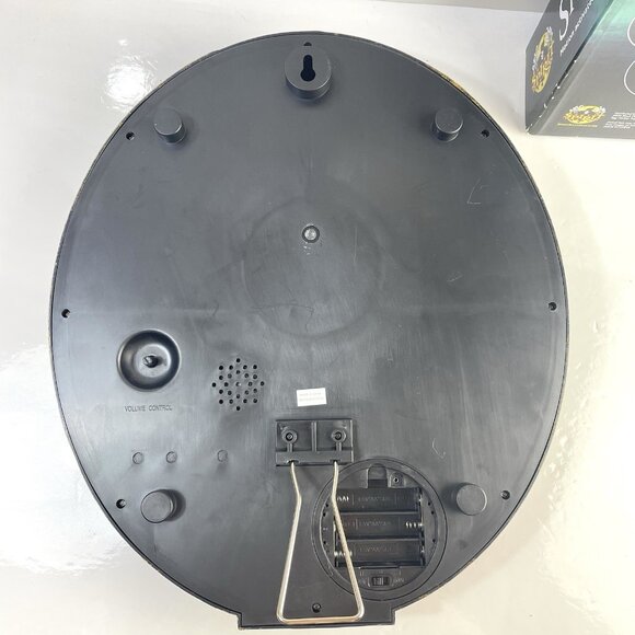 Moving Spider On Girl Framed Portrait Spirit Halloween Prop w Spooky Sounds - Picture 8 of 14